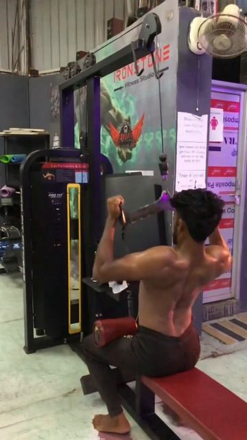 Jhaldi woha se hato #workoutroutine #gymworkout #fitness #workoutplan #trending #motivation #gym смотреть онлайн