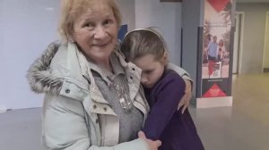 Проводили ЕЁ на самолёт...