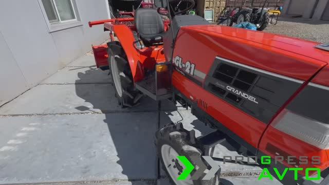Купить Kubota GL-21 - японский минитрактор мощностью 21 л.с. с почвофрезой смотреть онлайн