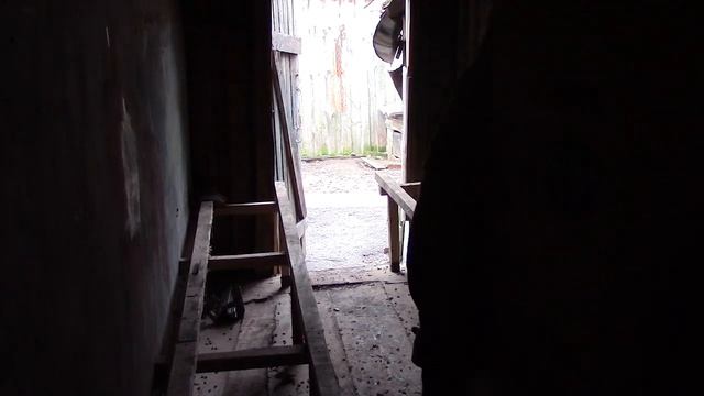 Выставили пчел смотреть онлайн