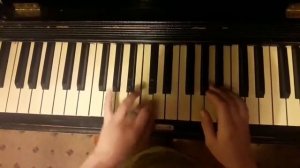 Как научиться играть песню едет, едет паровоз.