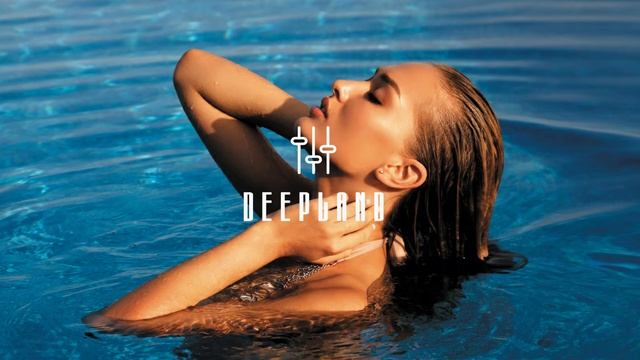 Alex Grafton & Soundsperale feat. U.R.A. - Run Away (Original Mix) смотреть онлайн