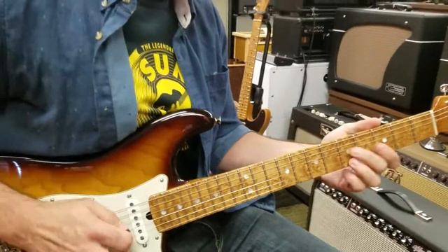 Eli Lester from Two-Rock Demo of the New Classic Reverb Signature смотреть онлайн