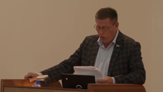 Публичные слушания по исполнению республиканского бюджета за 2021 год в Народном Хурале смотреть онлайн