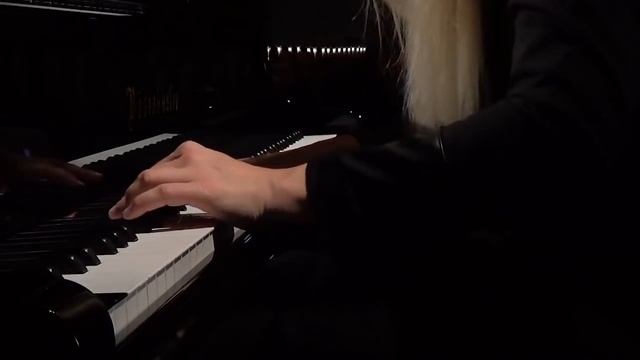 발렌티나 리시차가 연주하는 베토벤 피아노 소나타 23번 열정 전악장 смотреть онлайн