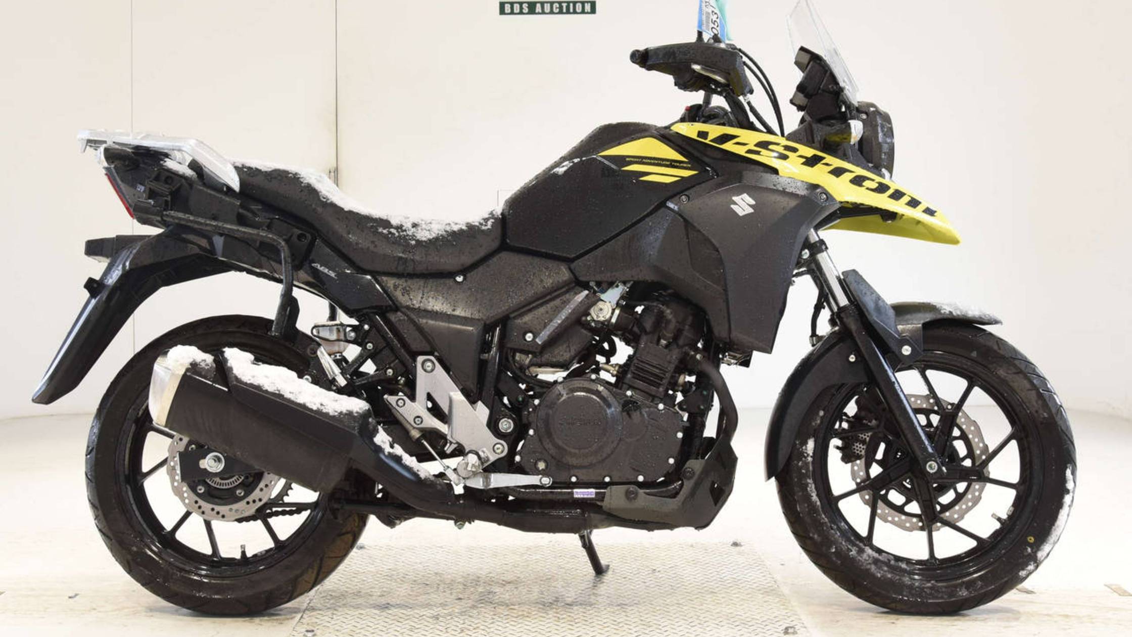 0531 - Suzuki V-STROM DL250 - LC6DS11AZ01116566 смотреть онлайн