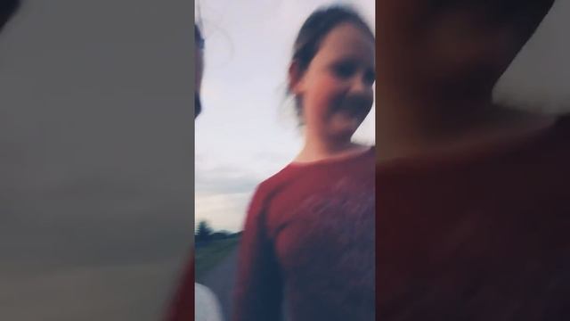 ИДЁМ ДОМОЙ/ГУЛЯЛИ смотреть онлайн