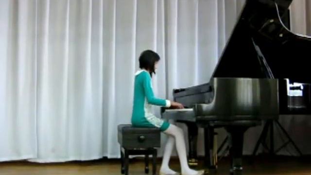 eMuse participation video - Saodat Usmanova, piano, 12 years old - Uzbekistan смотреть онлайн