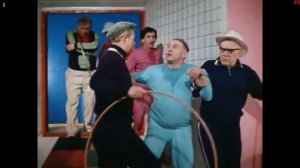 Приёмчик Семь стариков и одна девушка