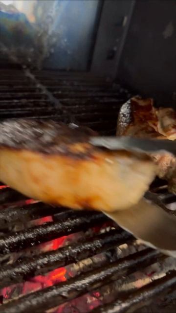 Стейки на барбекю от bbq64 #shorts #барбекю #мангал #стейк смотреть онлайн