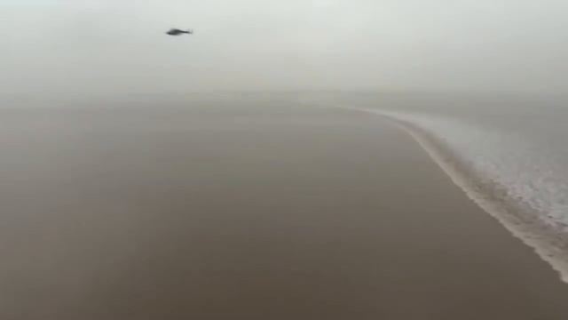 САМАЯ БОЛЬШАЯ ПРИЛИВНАЯ ВОЛНА В МИРЕ БОР НА РЕКЕ ЦЯНЬТАН смотреть онлайн