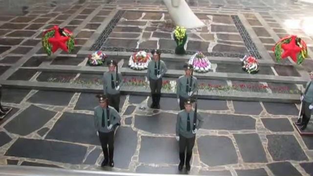 Смена караула у вечного огня смотреть онлайн