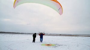 Спортивный репортаж о парапланерных соревнованиях «Мастер посадки 2» на точность полёта, посадки