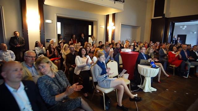 OHLÉDNUTÍ ZA CONVENTION 2019 aneb farming jako realitní praxe смотреть онлайн