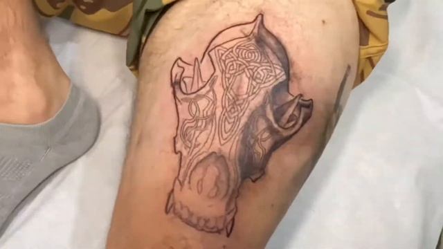 Coyote skull tattoo on our friend at Coyote Bushcraft NH смотреть онлайн