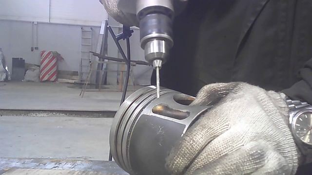 Сверлим дырки в поршнях. смотреть онлайн