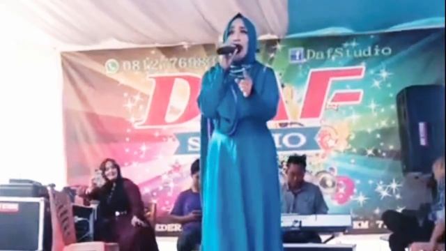 ZAINAL - RITA SUGIARTO COVER LILY BY DAFSTUDIO SOUNDSYSTEM смотреть онлайн