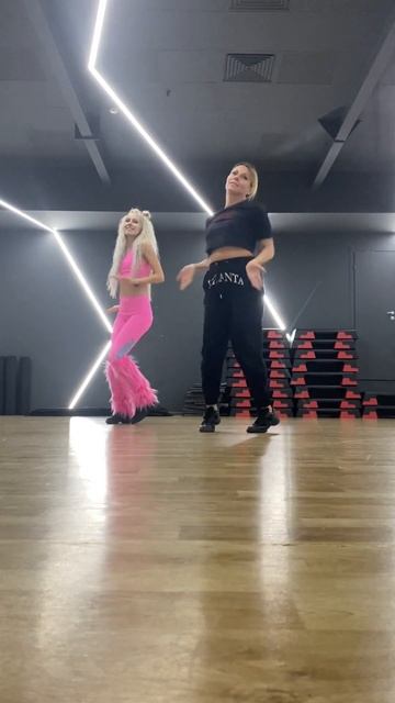 Тренд нашего времени k-pop. Корейский поп. Twice Feels смотреть онлайн
