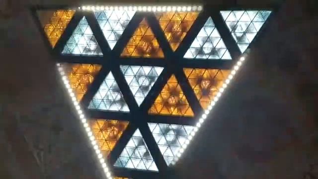 Светодиодный эффект DiaLighting TRIO смотреть онлайн