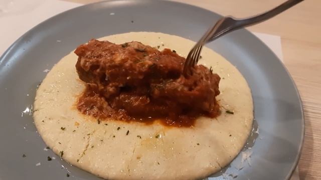 Va Bene Pasta Deli, Central Square BGC смотреть онлайн