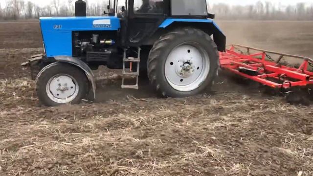 Культивация мтз 80.1 с предпосевным культиватором кпс 4,2