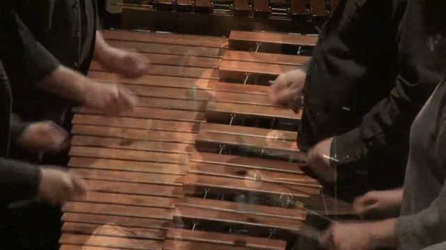 Mvt. 2 of "Drumming" by Steve Reich смотреть онлайн