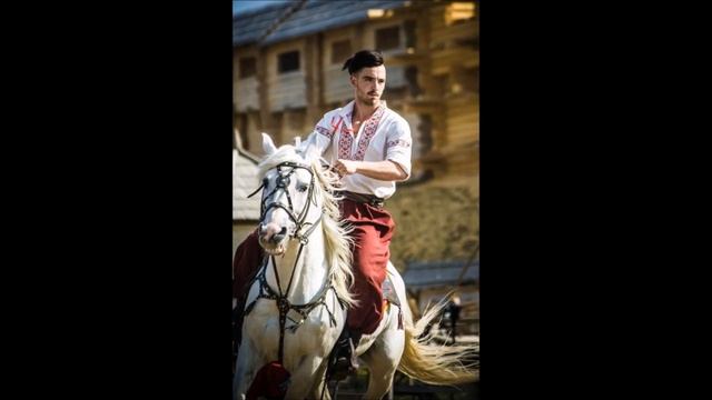 Пісню "Час рікою пливе" ("Ти висока струнка, в тебе руса коса...") виконує Любов Петрівна Руда смотреть онлайн