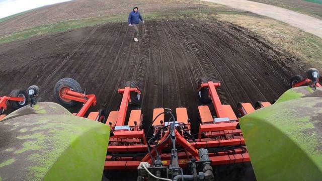 Сівалка Kverneland Monopill SE 24. Випробування в полю. Розпочинаєм посів буряку #claas #kverneland