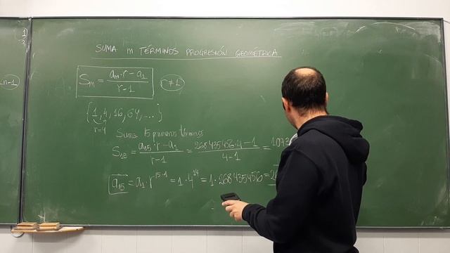 Suma m términos sucesión geométrica смотреть онлайн