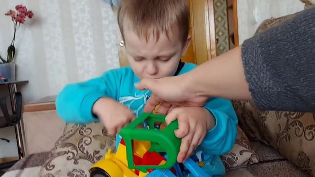 VLOG: Українські будні/ Прихворіл/ Сім'я/В'яжу смотреть онлайн