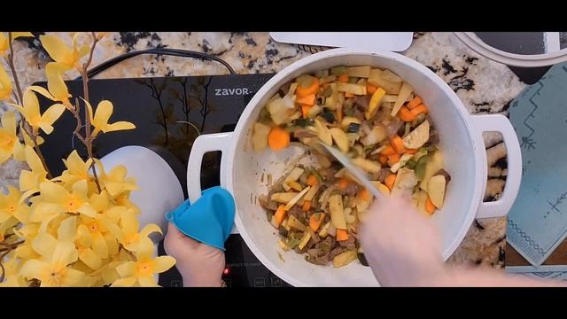 Гороховый суп с мясом -много овощей !!Авторский рецепт. смотреть онлайн
