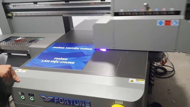 Máy in uv mini - video Full HD - in trên inox смотреть онлайн
