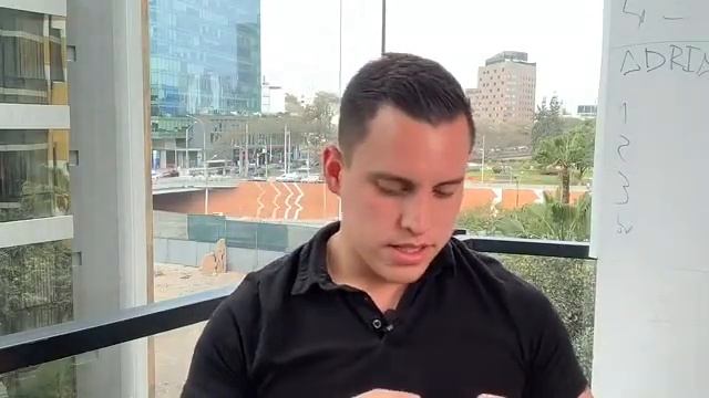 ¿VENDEMOS TODO? - GONZALO CAVERO NOYA смотреть онлайн