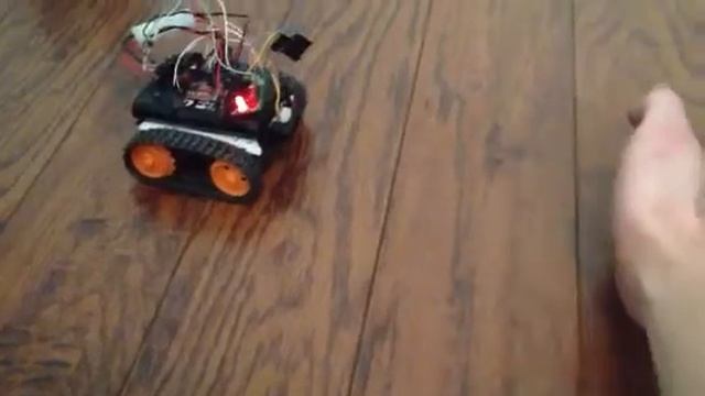 Mini Sumo Bot (Cyclops) IR Sensor Test смотреть онлайн