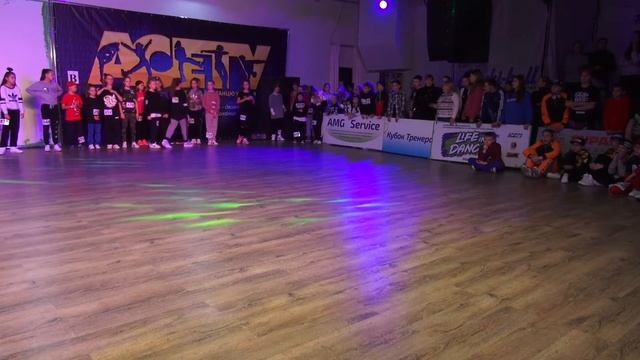 LIFE IN DANCE Международные соревнования, 4.12.2016, Киев, пл.В,ч.4 смотреть онлайн