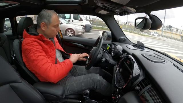 Używany Mini Cooper S, czyli mały, ale wchodzi cały! (TEST PL 4K) | CaroSeria смотреть онлайн