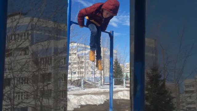 VIOG●Поджигаем предметы лупой смотреть онлайн