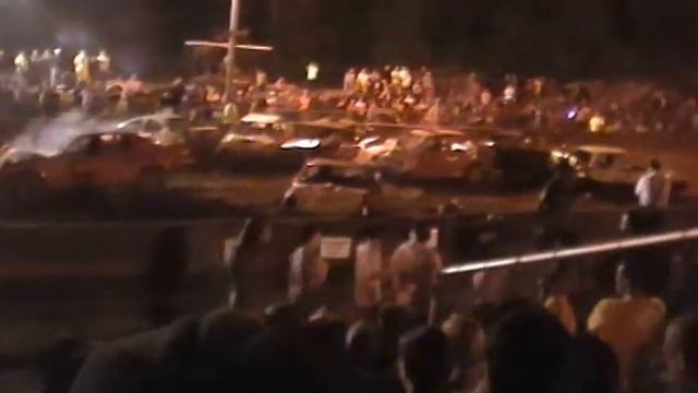 Spencer Fair Demolition Derby 2016 смотреть онлайн