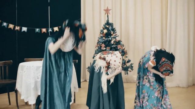 три девочки 2021