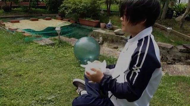 この貝鳴るよ！唐冠貝 (Cassis cornutus) トウカムリガイを吹いて音を出してみた。なんとも言えない奥深さだった！ смотреть онлайн