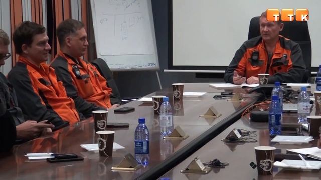Встреча за круглым столом смотреть онлайн