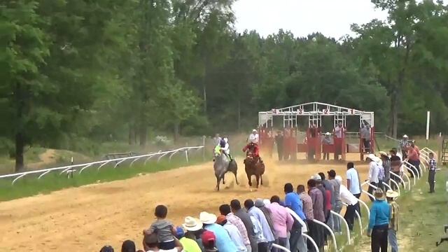 LA MORA BARBIE Vs EL COQUILLO EN LAS 100YDS 4/30/16