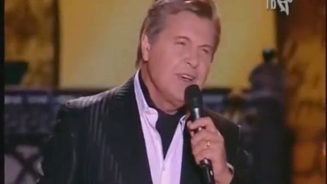 Лев Лещенко Идёт солдат по городу