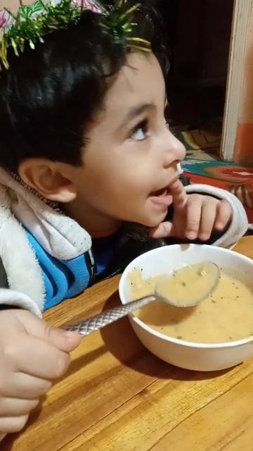 Happy Kid with Lentil Soup #shorts смотреть онлайн
