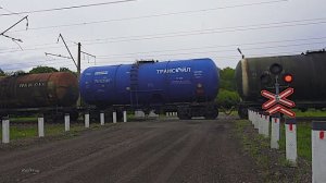 RailWay. Russian railroad crossing. Freight trains near Sungach station/ Жд. переезд Грузовые поезд