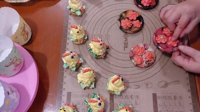 Зефирные цыплята и цветы к Пасхе. Час работы за 3 минуты. смотреть онлайн