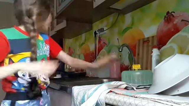 Уборка у моего хомячка Киви смотреть онлайн