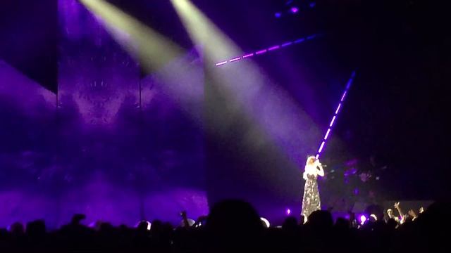 Revival Tour 2016: Selena Gomez - Feel Me смотреть онлайн
