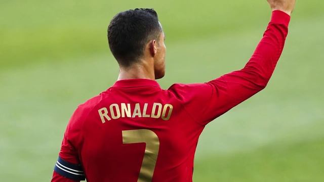 Ronaldo's $5.2 BILLION Coca-Cola Stunt: The Unexpected Aftermath смотреть онлайн