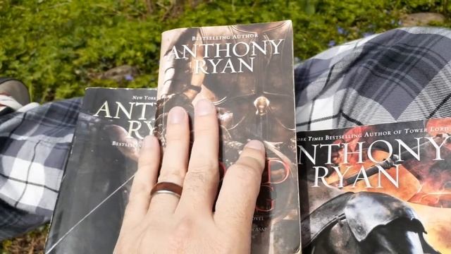 Book Review: Blood Song, Tower Lord + Queen of Fire by Anthony Ryan смотреть онлайн